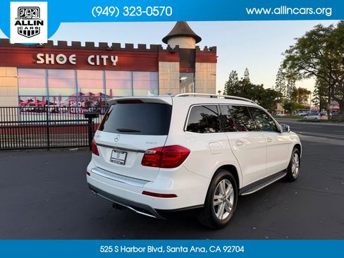 Used 2014 Mercedes-Benz GL 450 4MATIC image 4