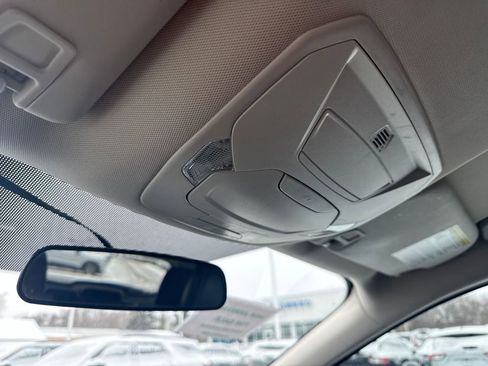 Used 2017 Ford Escape SE w/ Equipment Group 201A image 42