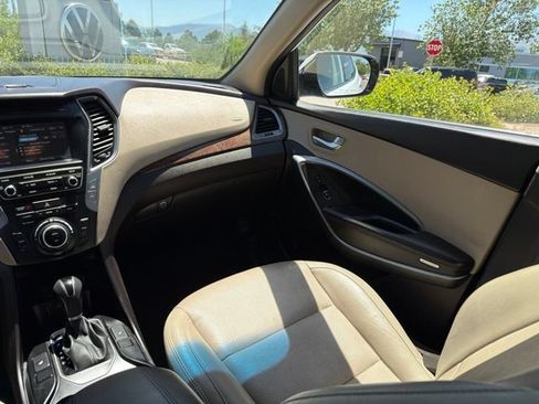 Used 2018 Hyundai Santa Fe Sport FWD image 19