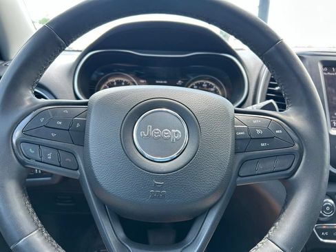 Used 2022 Jeep Cherokee Trailhawk w/ Sun, Sound & Nav Group AWD/4WD image 23