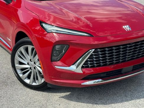 New 2025 Buick Envision Avenir image 6