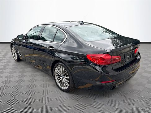 Used 2018 BMW 530e image 6