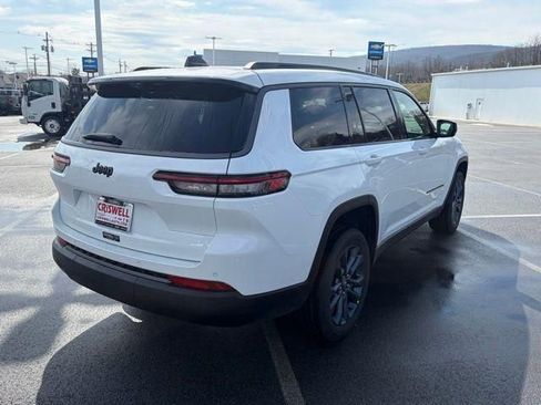 New 2026 Jeep Grand Cherokee L Limited AWD/4WD image 8