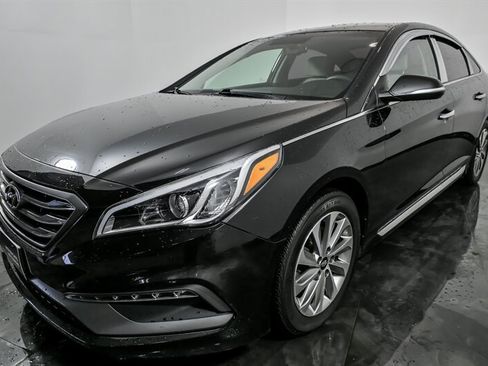 Used 2017 Hyundai Sonata Sport w/ Cargo Package image 5