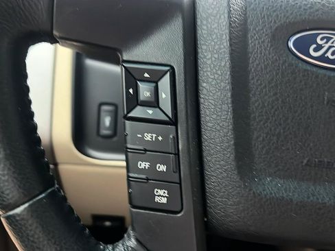Used 2017 Ford Expedition EL XLT w/ Equipment Group 202A RWD image 34