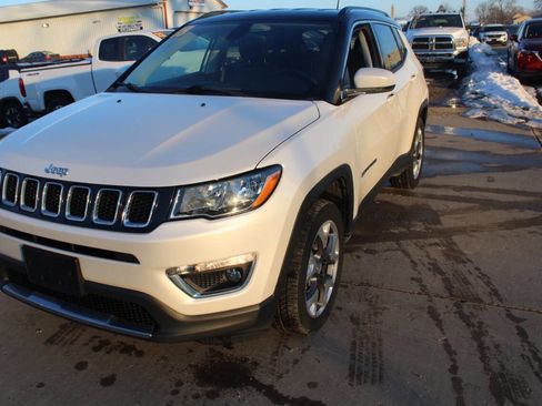 Used 2018 Jeep Compass Limited AWD/4WD image 20