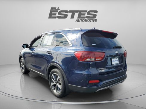 Used 2019 Kia Sorento EX w/ EX Touring Package FWD image 2