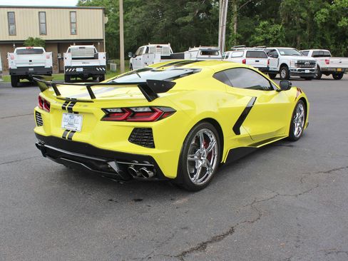Used 2022 Chevrolet Corvette Stingray Preferred Cpe w/ Z51 Performance Package RWD image 16