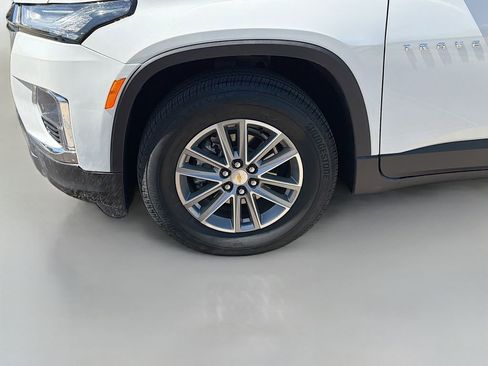 Used 2023 Chevrolet Traverse LT image 30