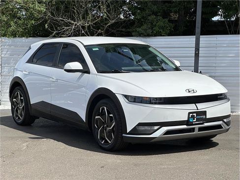 Used 2024 Hyundai Ioniq 5 SEL AWD/4WD image 8