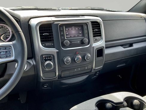 Used 2024 RAM 1500 Warlock RWD image 12