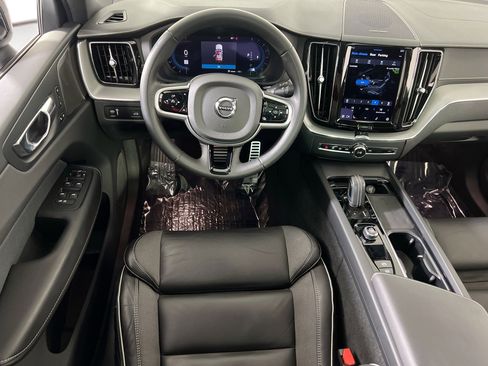 Used 2022 Volvo XC60 B5 R-Design w/ Advanced Package image 22