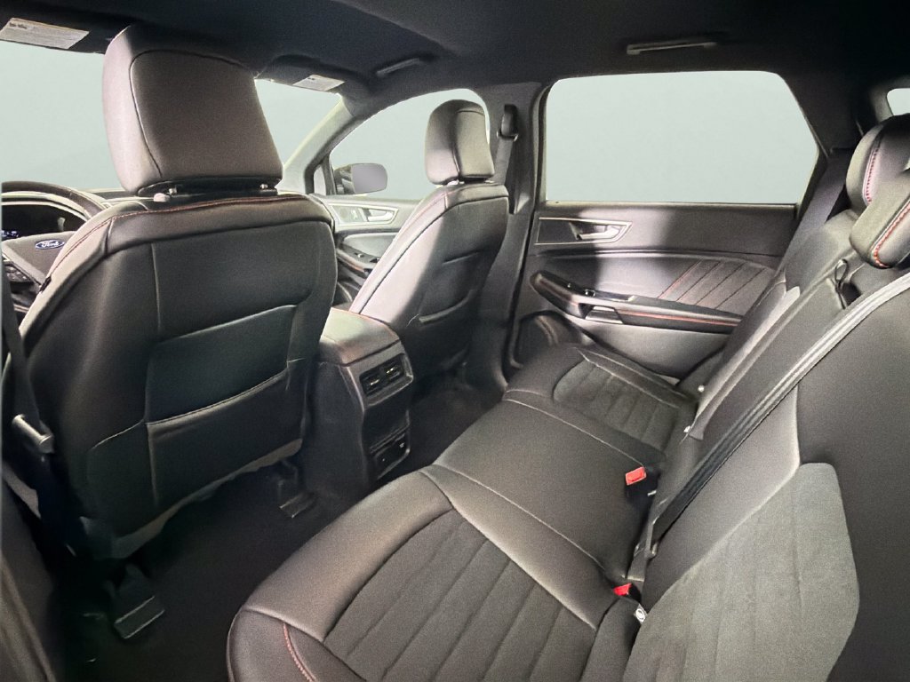 Used 2020 Ford Edge ST-Line FWD image 27
