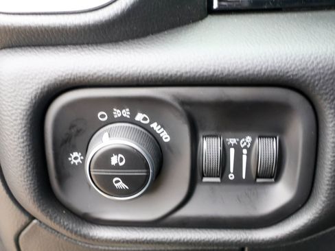 New 2026 RAM 1500 Laramie AWD/4WD image 30
