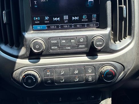 Used 2018 Chevrolet Colorado LT AWD/4WD image 27
