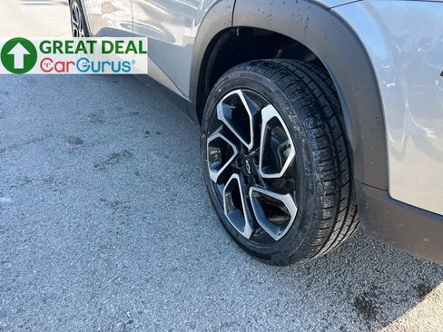 Used 2024 Chevrolet Trax RS w/ Sunroof Package FWD image 31