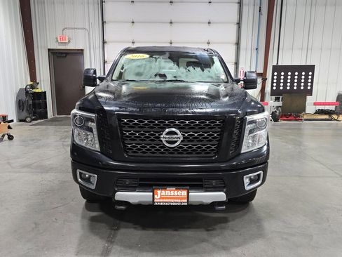 Used 2016 Nissan Titan PRO-4X image 7
