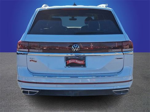 Used 2024 Volkswagen Atlas SEL Premium R-Line image 5
