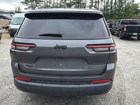 Used 2023 Jeep Grand Cherokee L Laredo AWD/4WD image 9