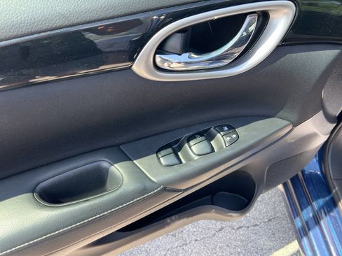 Used 2018 Nissan Sentra SV image 10