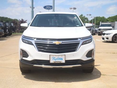 Used 2022 Chevrolet Equinox LT AWD/4WD image 3