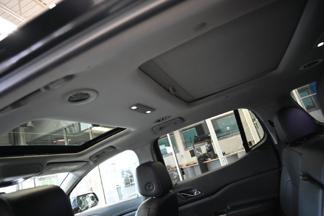 Used 2020 GMC Acadia SLT AWD/4WD image 20
