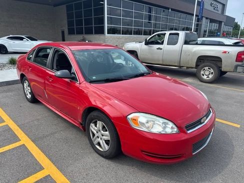 Used 2010 Chevrolet Impala LS FWD image 3