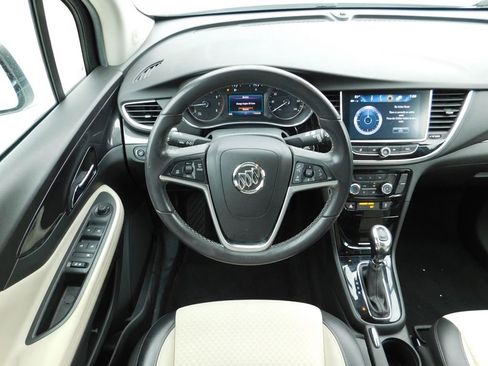 Used 2021 Buick Encore Preferred w/ Safety Package image 9