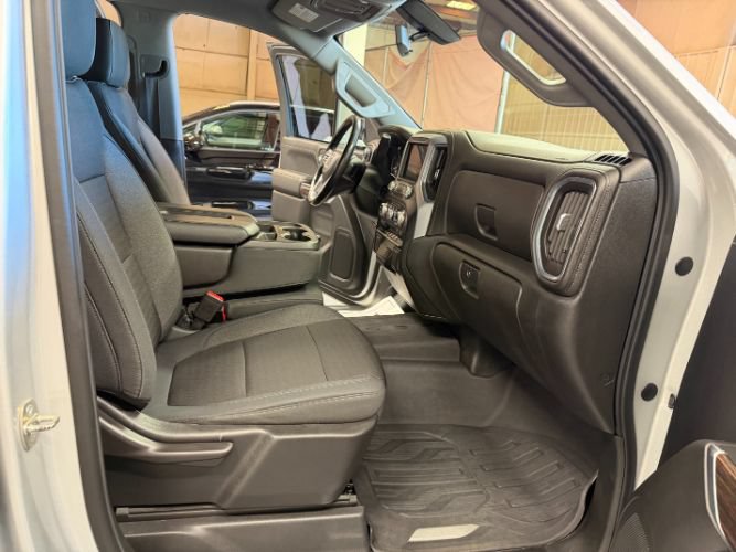 Used 2019 GMC Sierra 1500 SLE w/ SLE Value Package AWD/4WD image 31