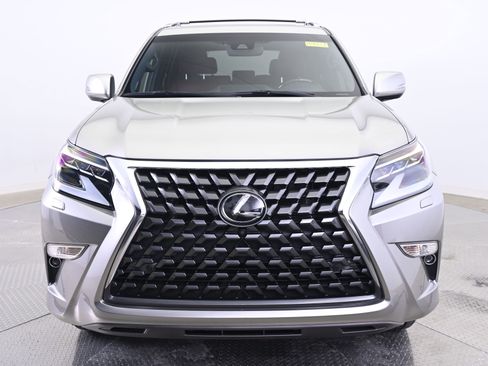Used 2021 Lexus GX 460 Luxury w/ Accessory Package image 10
