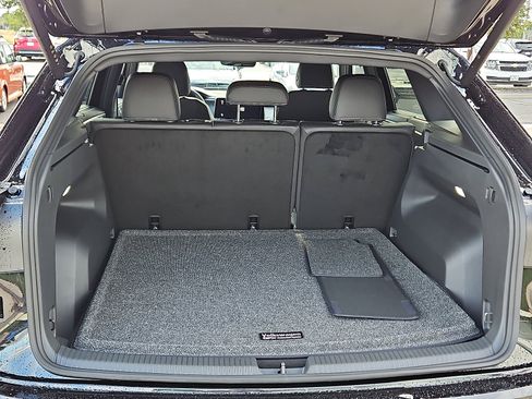 New 2026 Volkswagen Atlas Cross Sport SEL R-Line image 6