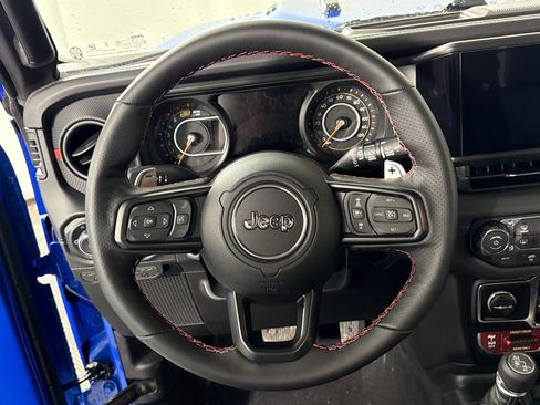 New 2026 Jeep Wrangler Unlimited Rubicon 392 w/ Quick Order Package 27X Moab AWD/4WD image 16