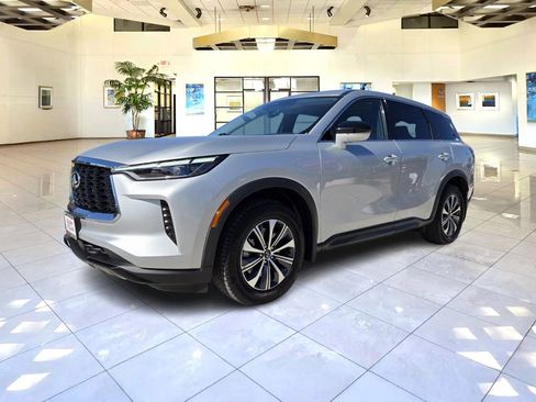 Used 2022 INFINITI QX60 Pure image 3