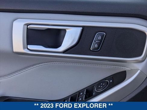 Certified 2023 Ford Explorer XLT w/ Equipment Group 202A image 11