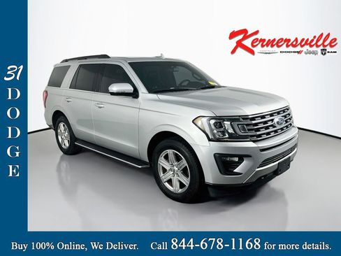 Used 2018 Ford Expedition XLT w/ Equipment Group 202A AWD/4WD image 1