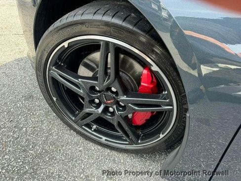 Used 2021 Chevrolet Corvette Stingray Premium Cpe w/ Z51 Performance Package image 6