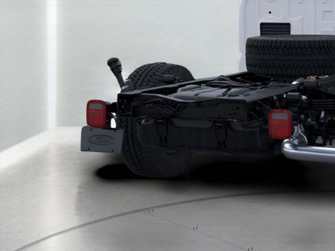 New 2026 Ford F350 XL w/ XL Chrome Package image 21