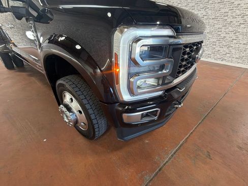Used 2024 Ford F450 Limited w/ FX4 Off-Road Package AWD/4WD image 9
