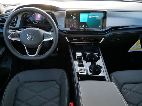 New 2026 Volkswagen Atlas Cross Sport SE image 8