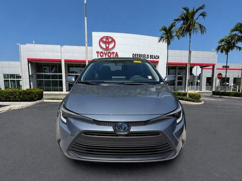 Used 2024 Toyota Corolla LE FWD image 2