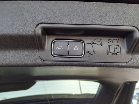 Used 2025 Ford Explorer ST-Line w/ ST-Line Street Pack AWD/4WD image 13