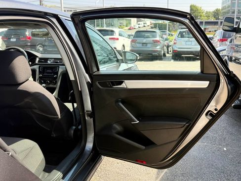 Used 2017 Volkswagen Passat 1.8T S FWD image 29