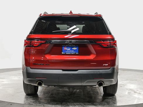 Used 2023 Chevrolet Traverse RS w/ LPO, Floor Liner Package image 5