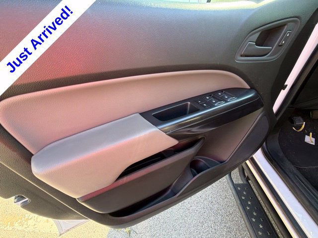 Used 2022 Chevrolet Colorado W/T w/ WT Convenience Package RWD image 39