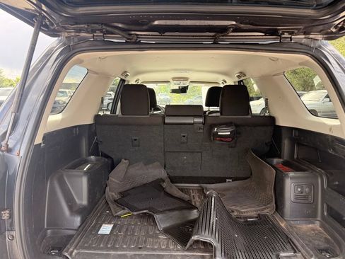 Used 2023 Toyota 4Runner SR5 AWD/4WD image 15