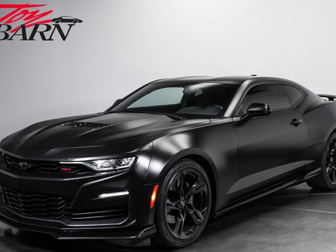Used 2022 Chevrolet Camaro SS RWD image 1