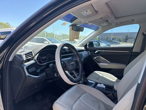 Used 2020 Audi Q3 2.0T Premium image 5