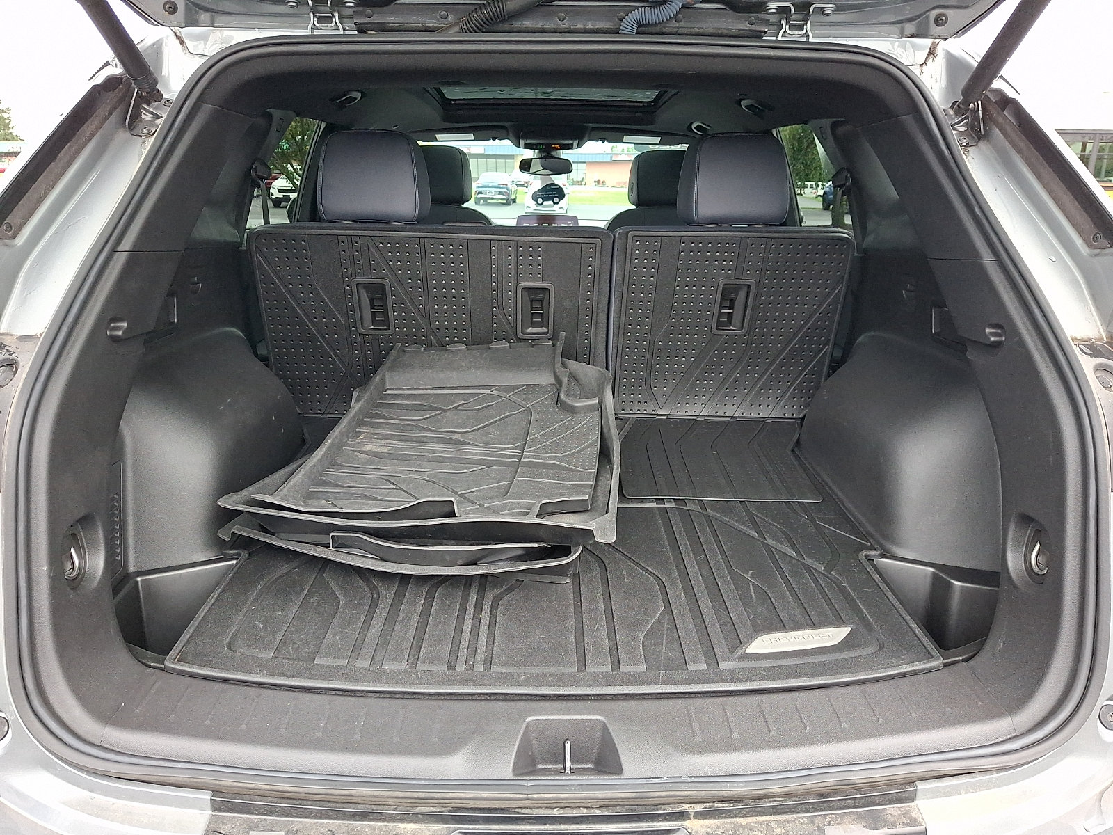 Certified 2025 Chevrolet Blazer RS w/ LPO, Floor Liner Package AWD/4WD image 33