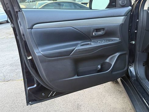 Used 2020 Mitsubishi Outlander SEL AWD/4WD image 13