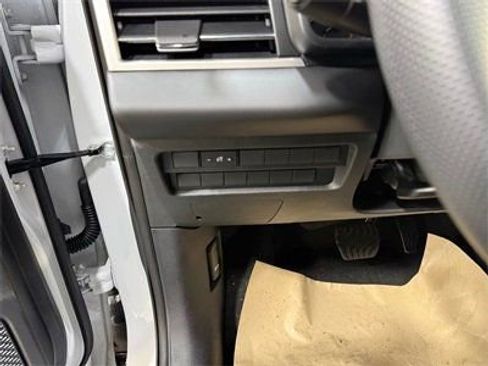 New 2026 Mitsubishi Outlander ES AWD/4WD image 28